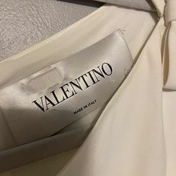 Valentino dress - Picture 3 of 11